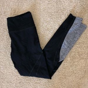 BLACK GRAY LEGGINGS W MESH SEQUENCE